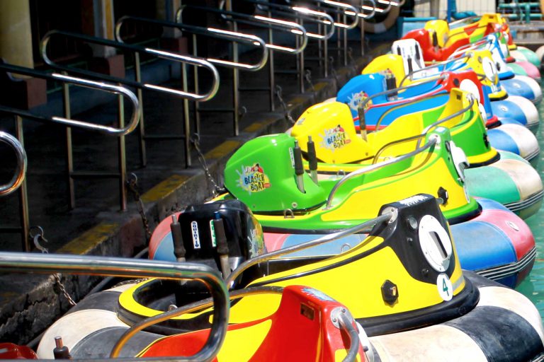 Bump N’ Splash Enchanted Kingdom